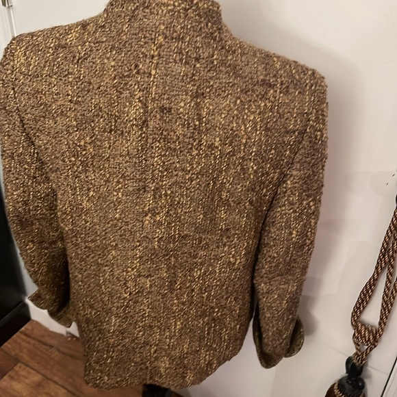 Blazer - Picture 6 of 8